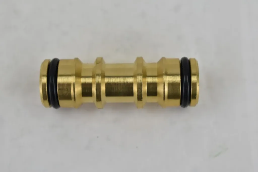 Jonction laiton mâle-mâle pour raccord automatique d'arrosage JRA